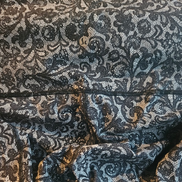 Lululemon Leggings Womens 10 White Black Cinder Lace Wunder Under Pant Hi-Rise - Picture 7 of 8